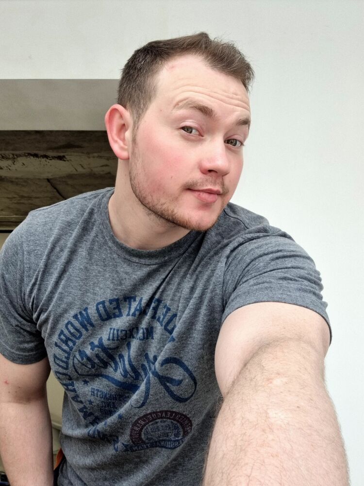  52273372  Vladislav, 29 ,    