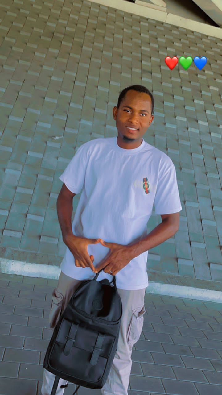  47978992  Bah Amadou, 23 ,    