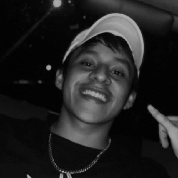  40026882  Dani, 27 ,    