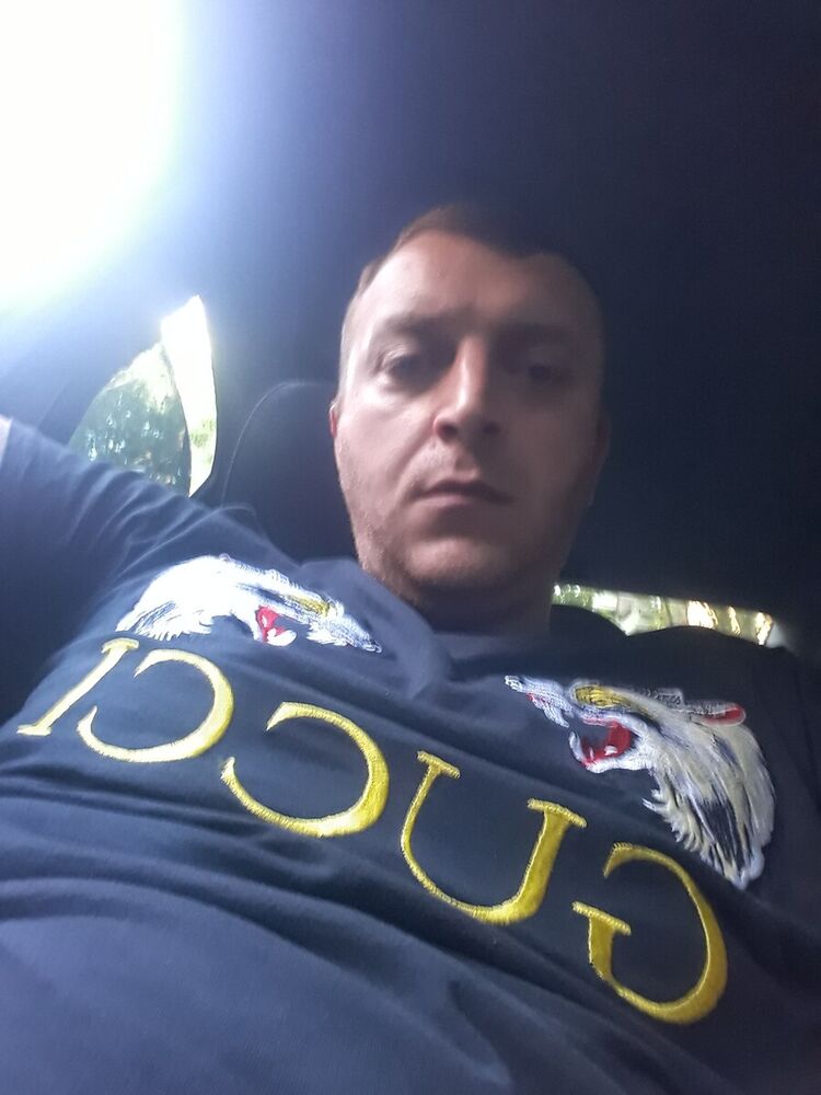  20167362  Armen, 40 ,    