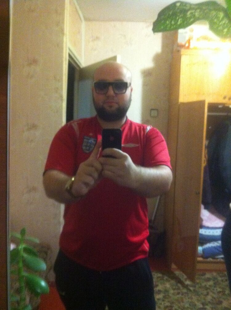  5872392  Slava, 39 ,    