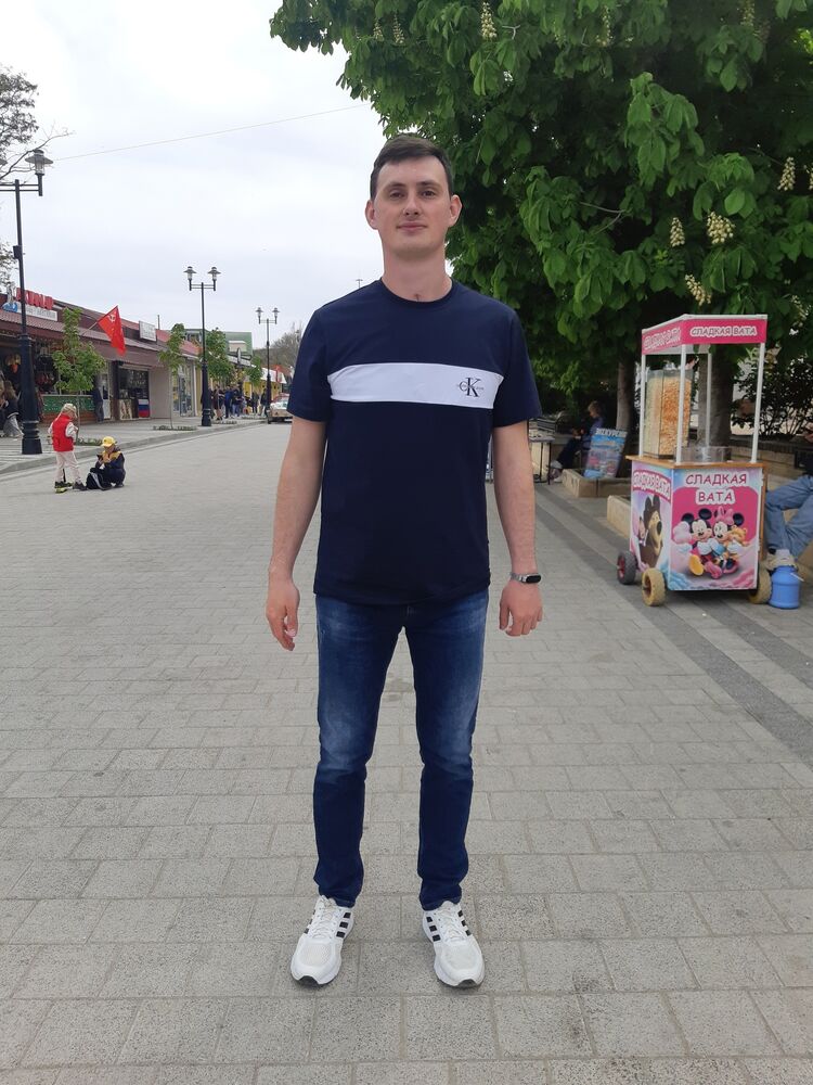  ,   Zheka, 27 ,   ,   