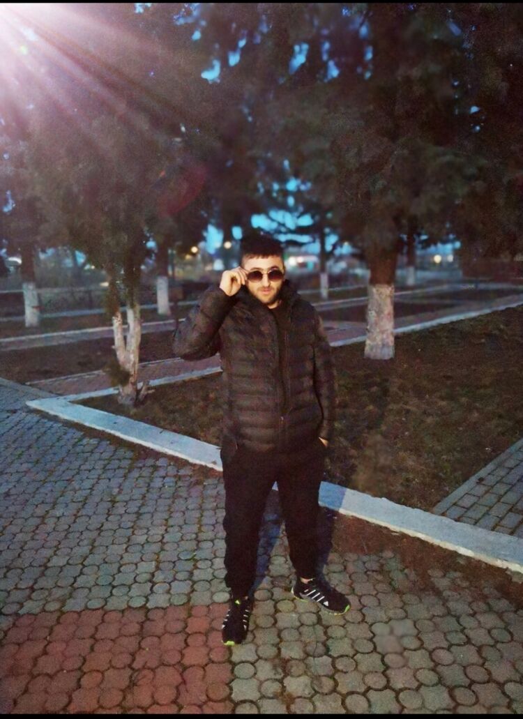  39691752  , 24 ,    