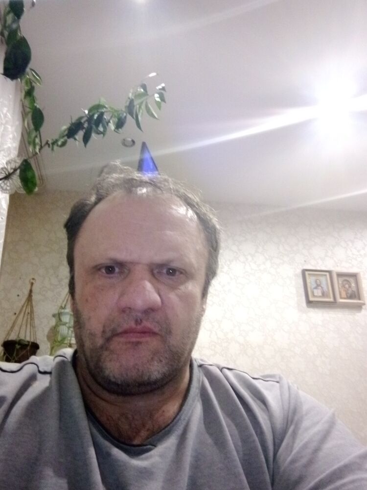  48232742  , 45 ,    
