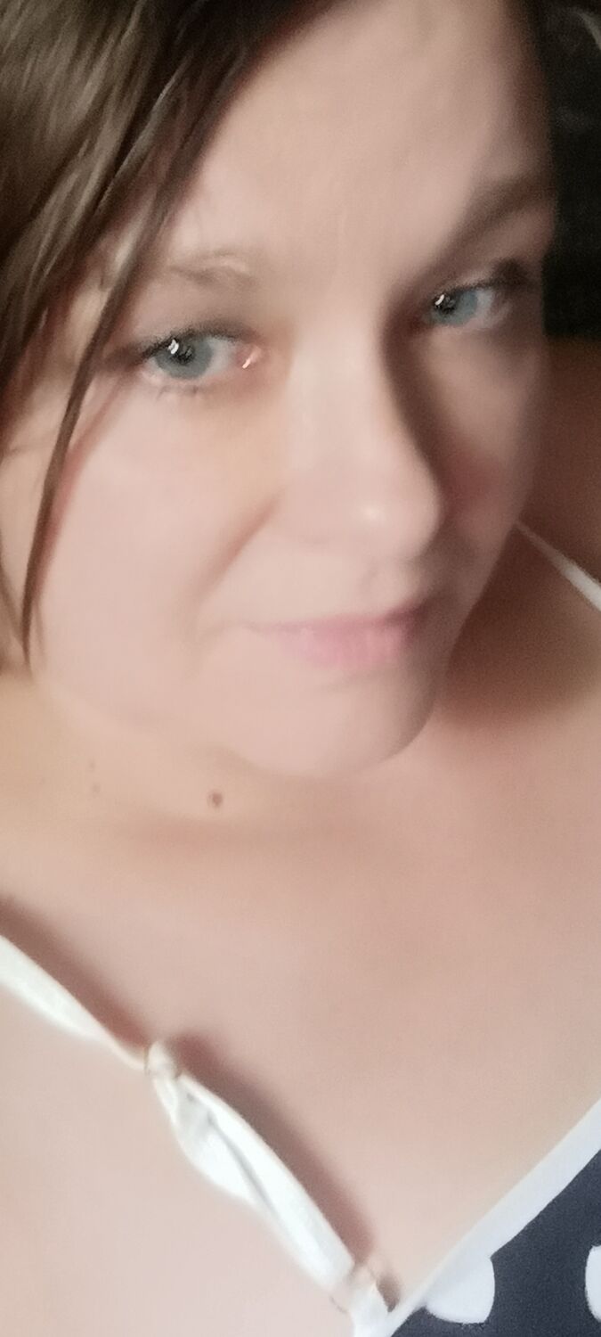  52789352  , 48 ,    --