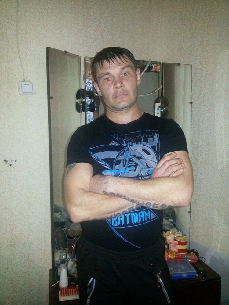  ,   Oleg, 42 ,   