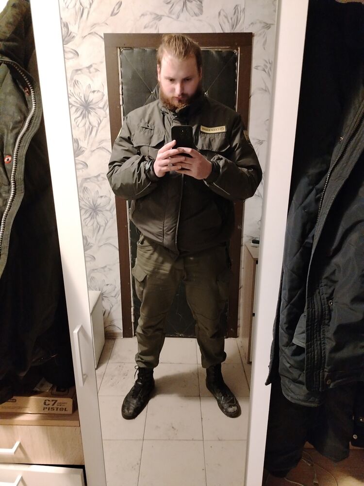  49353732  , 24 ,    --