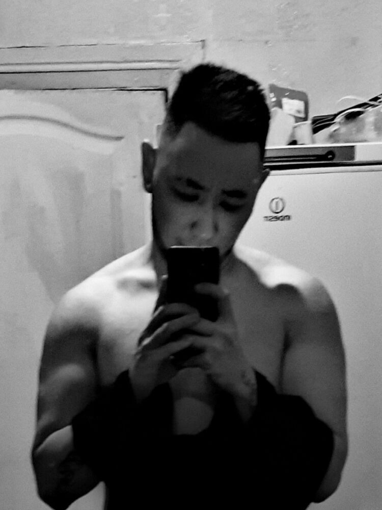  ,   IGOR KHEGAY, 31 ,   c , 
