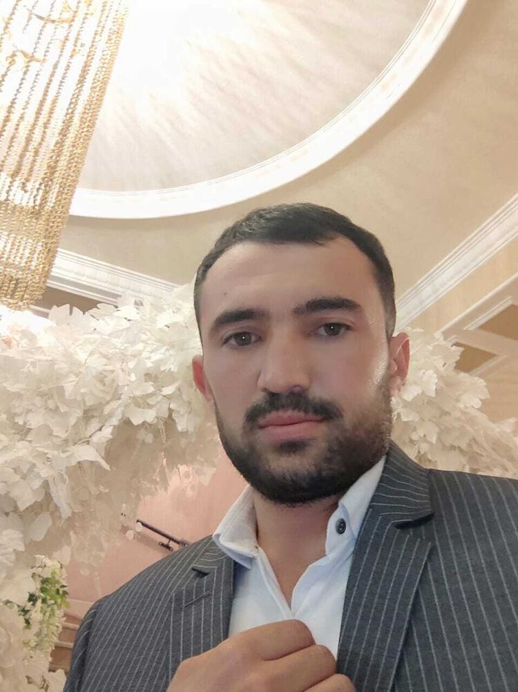  54634972  Arnold, 33 ,    