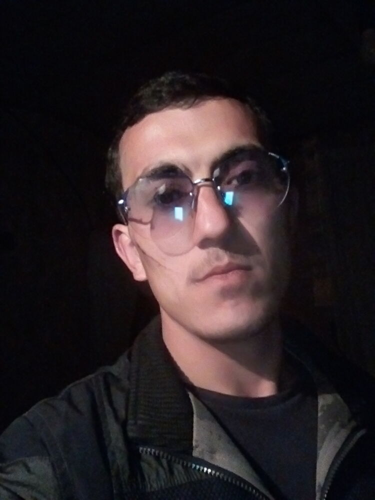  28429582  , 27 ,    