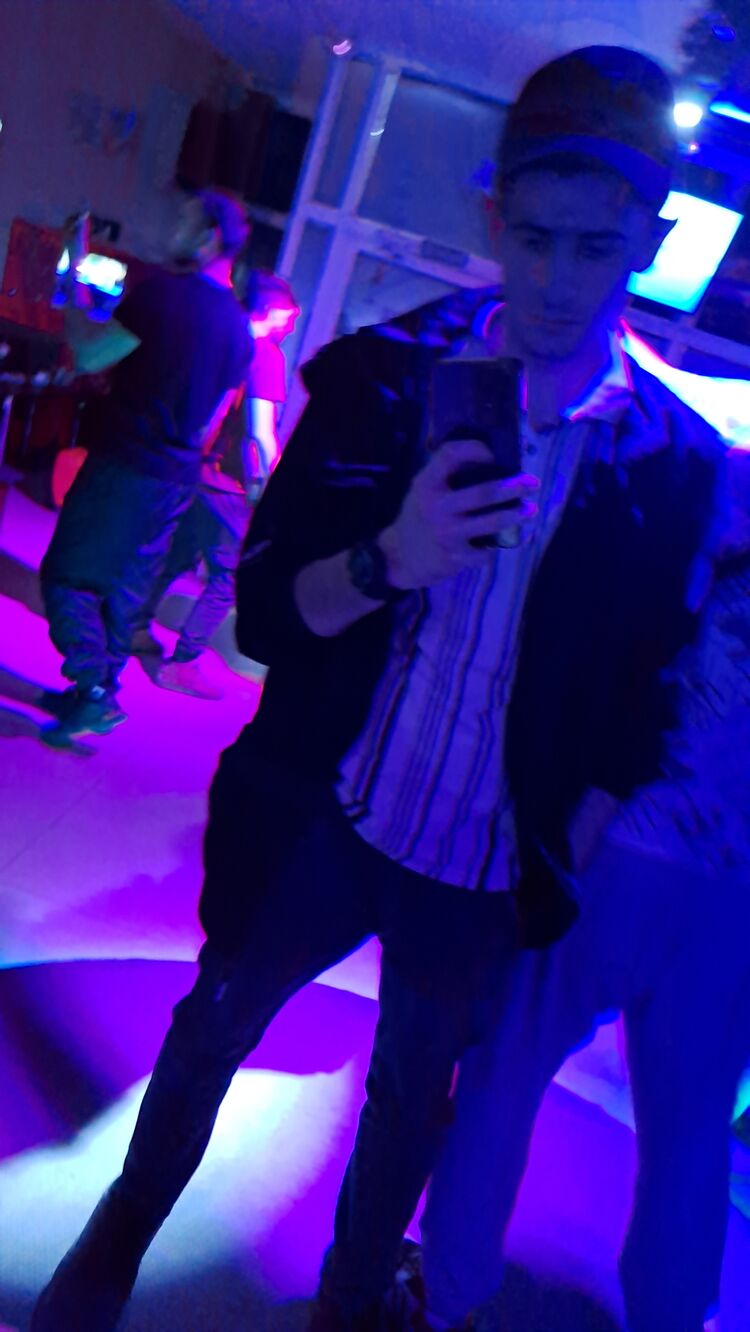  46457572  Ivan, 23 ,    --