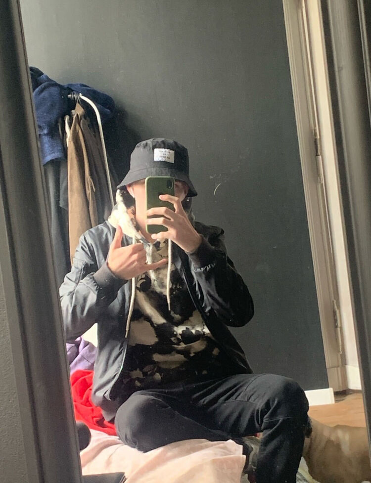  42430032  , 31 ,    