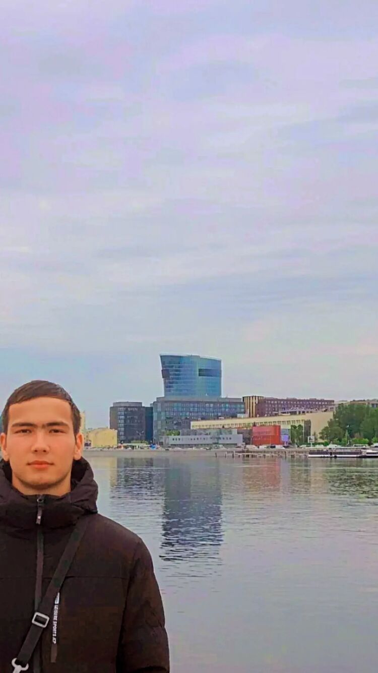  52868812  , 21 ,    