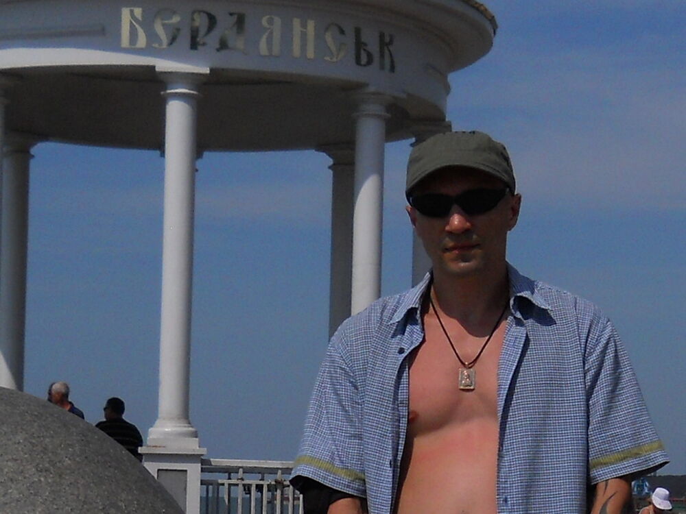  6782942  Vladimir, 49 ,    