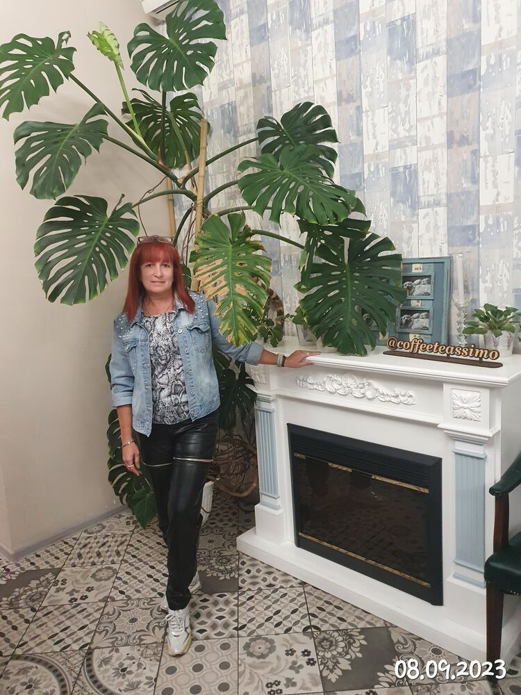  40620842  Natali, 52 ,    