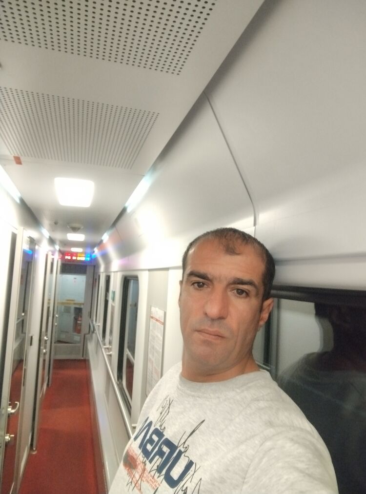  50478702  , 44 ,    