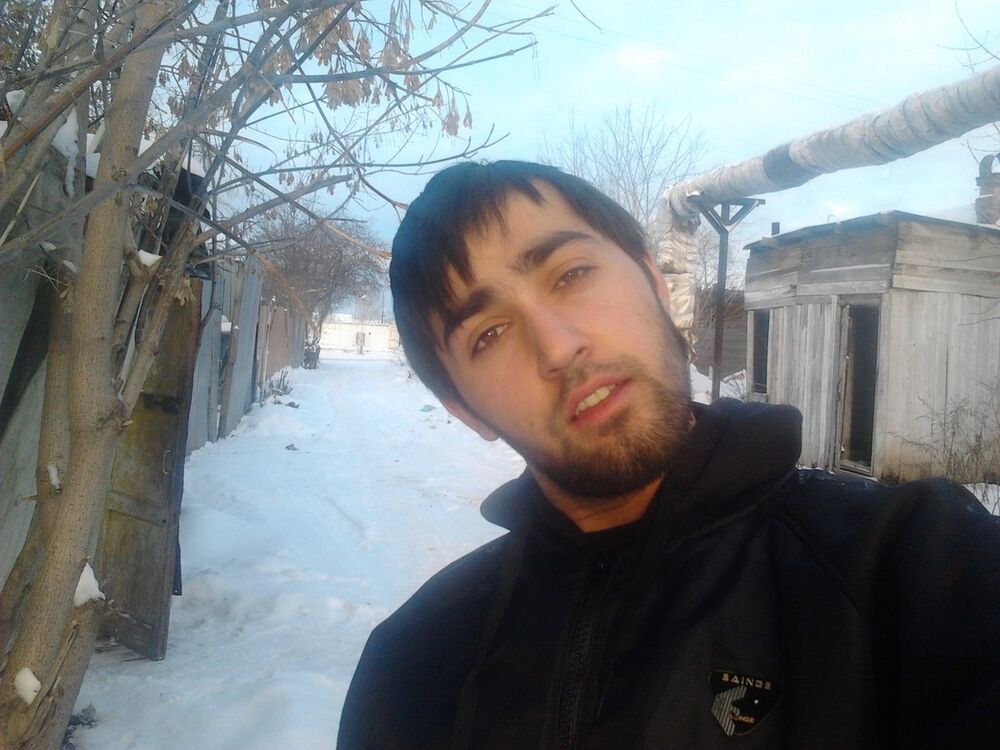  ,   Bobi, 35 ,   