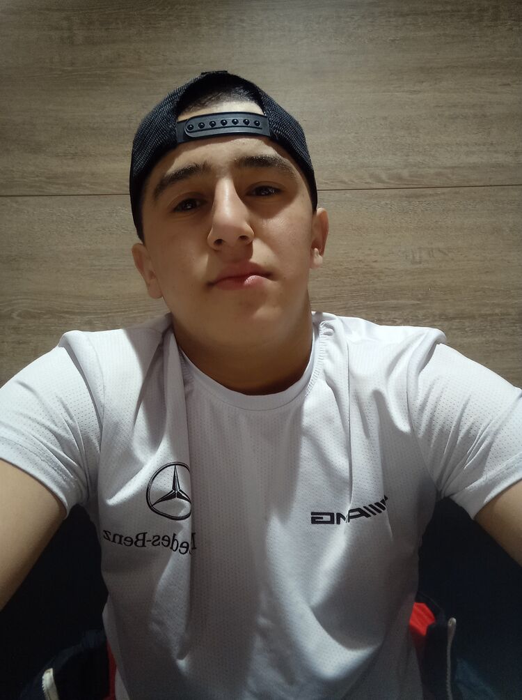  30578852  , 21 ,    