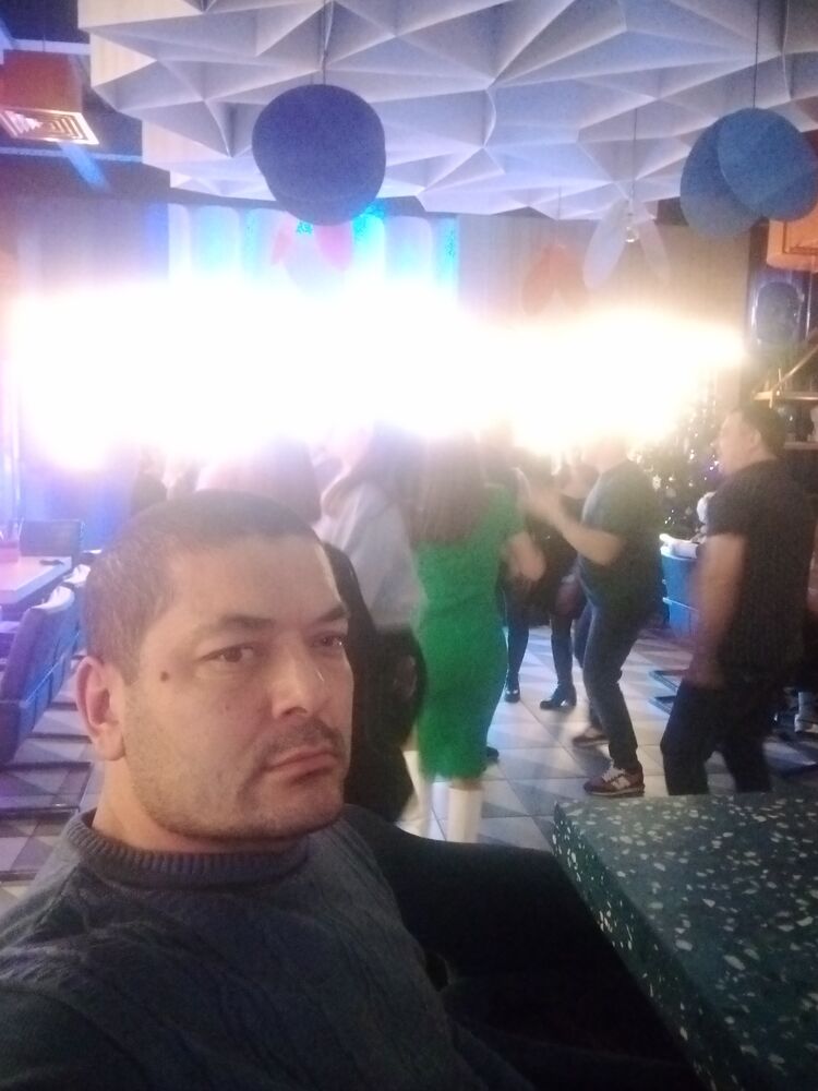  30899932  Akramjon, 43 ,    -