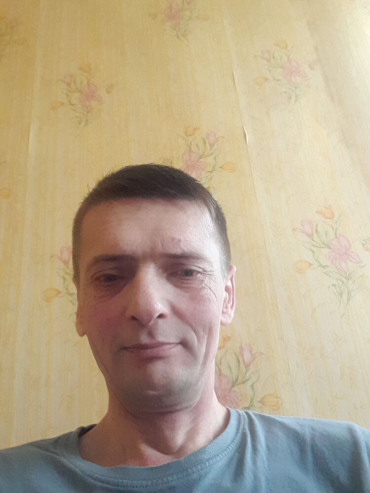  44189882  , 49 ,    