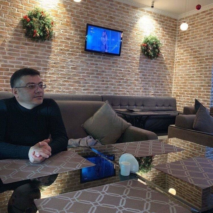  18144432  Timur, 35 ,    