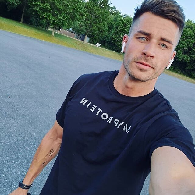  ,   Steve jenny, 41 ,   ,   