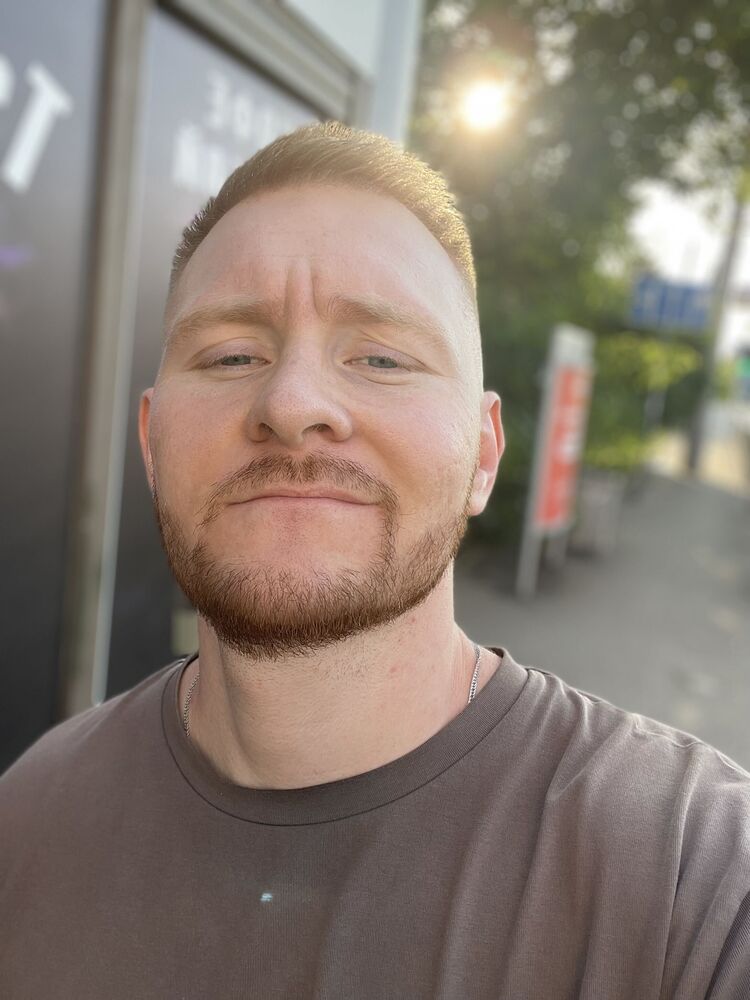  ,   Anton, 28 ,   ,   