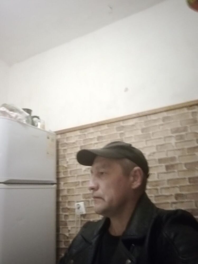  -,   Erik, 45 ,   ,   