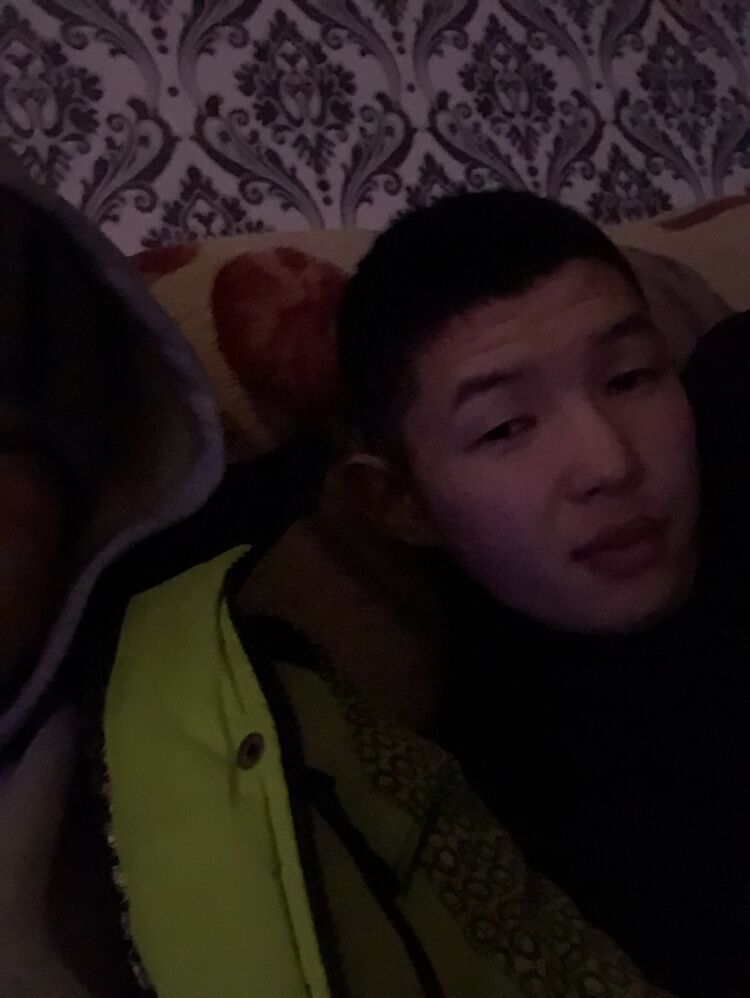  25047972  Tim, 27 ,    