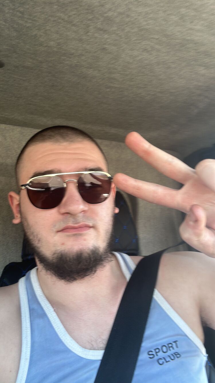  42400382  , 24 ,    