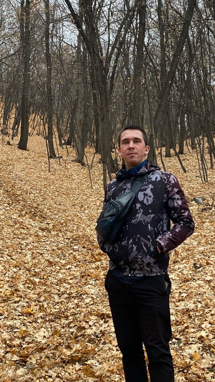  29592722  Nikolay, 31 ,    