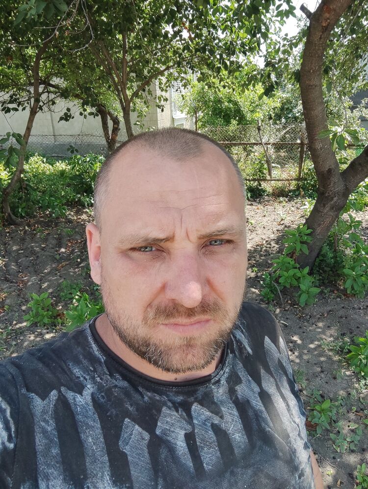  43945322  , 40 ,    -