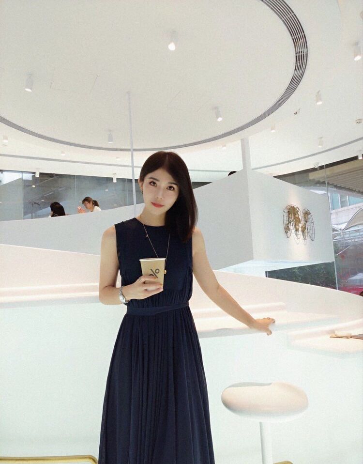  ,   Alice, 36 ,   ,   