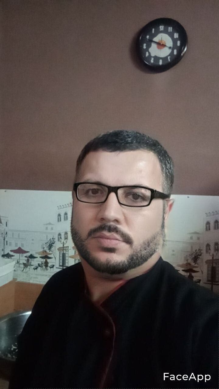  23239902  , 49 ,    