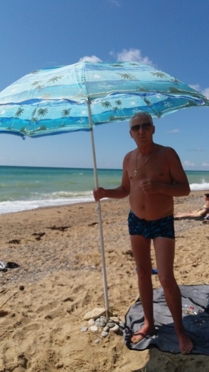  ,   Valeri, 61 ,     , c 