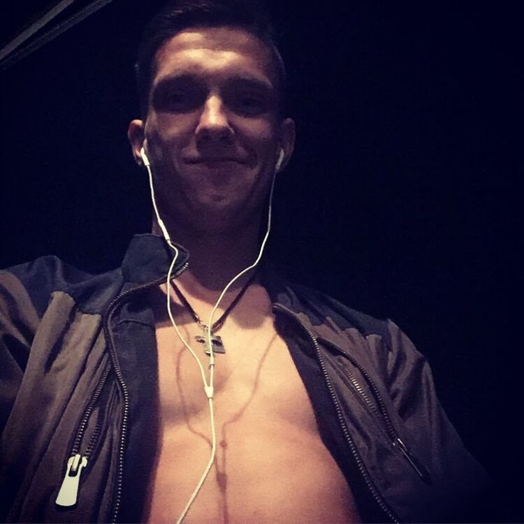  31429662  , 30 ,    