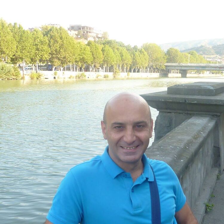  39579752  Sergo, 52 ,    