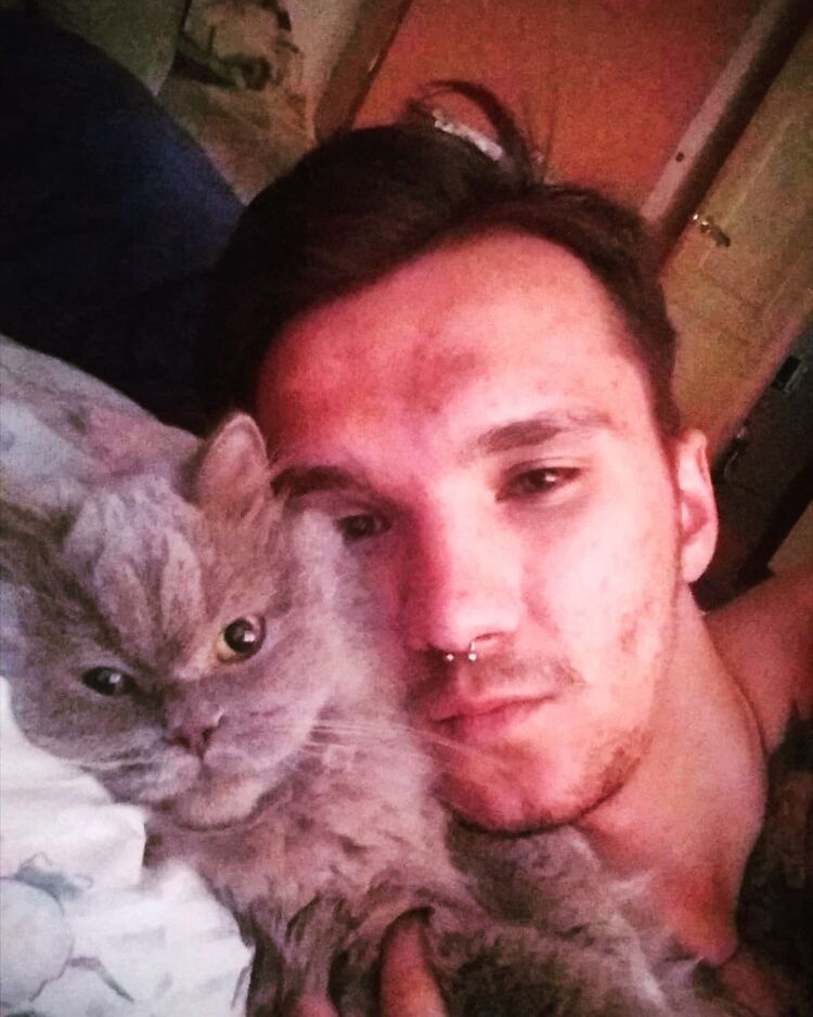  23725502  Astenia, 27 ,    