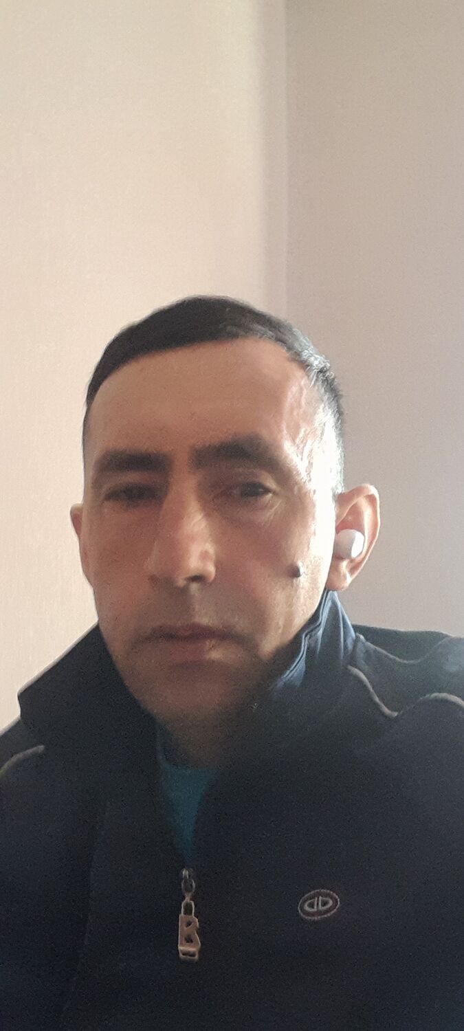  44304742  , 45 ,    