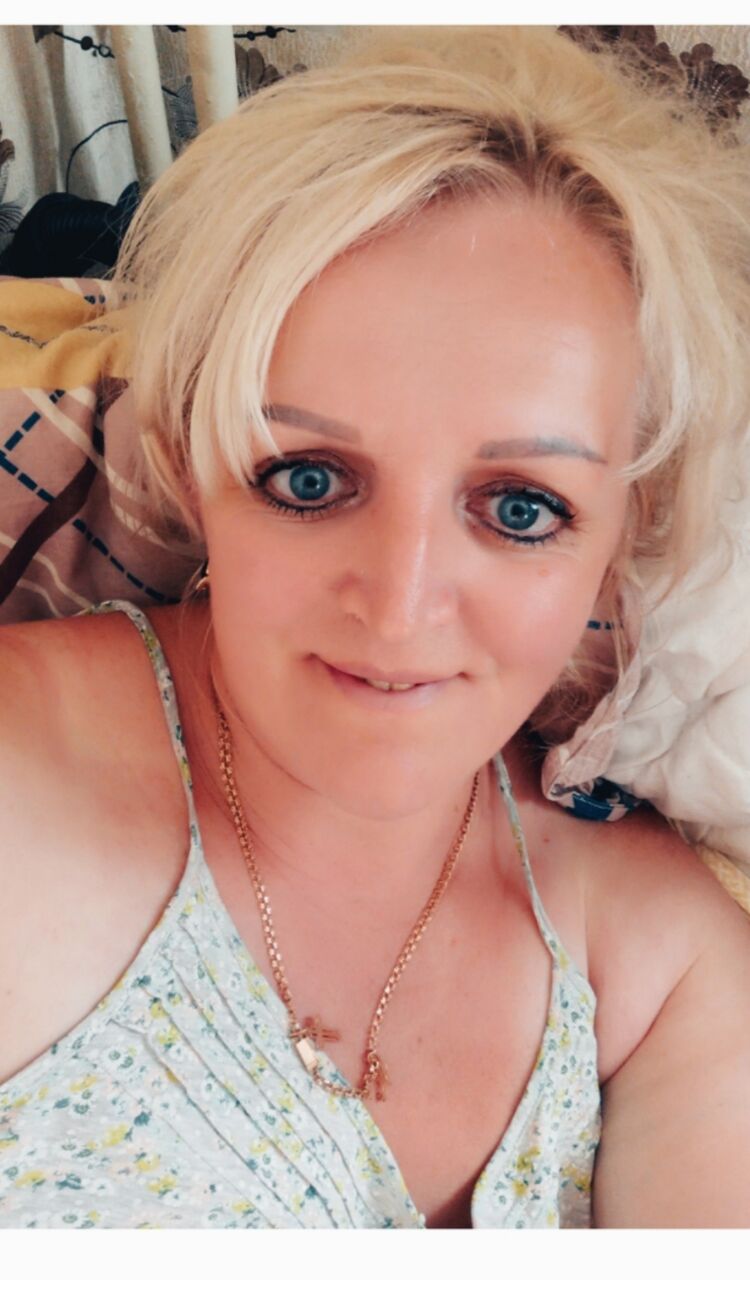  44086932  Nat, 46 ,    
