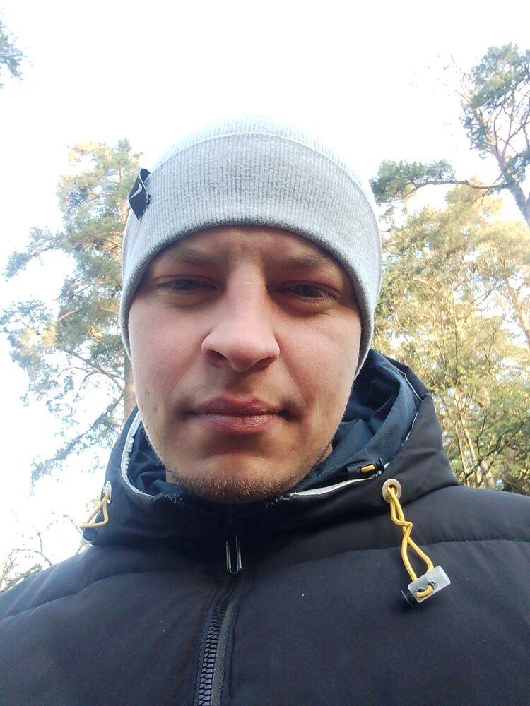  ,   Stepan, 28 ,   ,   