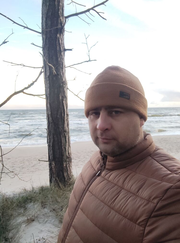 ���� 24650212 ������� Dinu, 38 ���, ���� ���������� � ��������