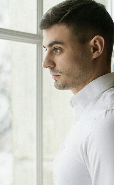  ,   Viktor, 38 ,   ,   , c 