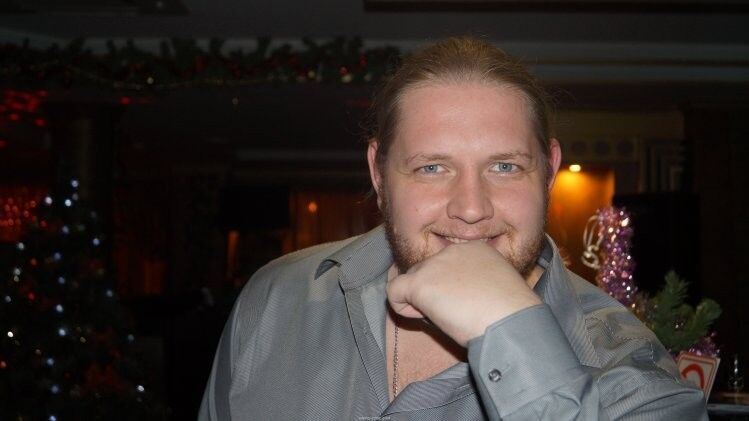  ,   Mihail, 38 ,   