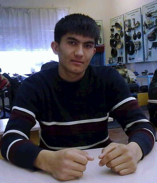  ,   Akbar, 34 ,  