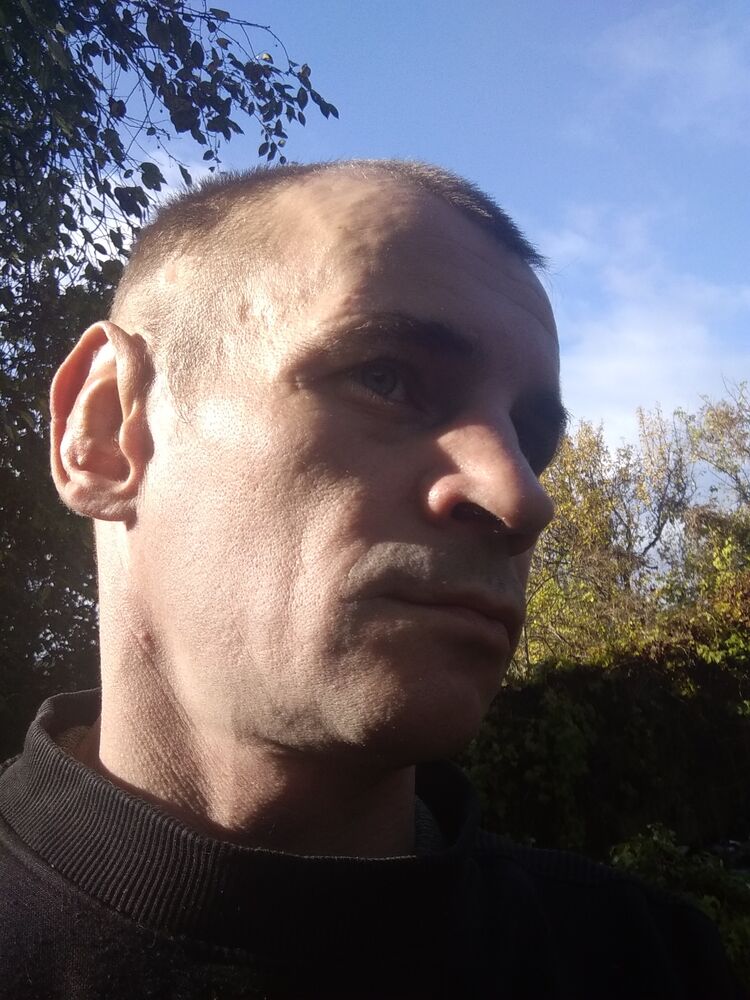  30142702  , 44 ,    