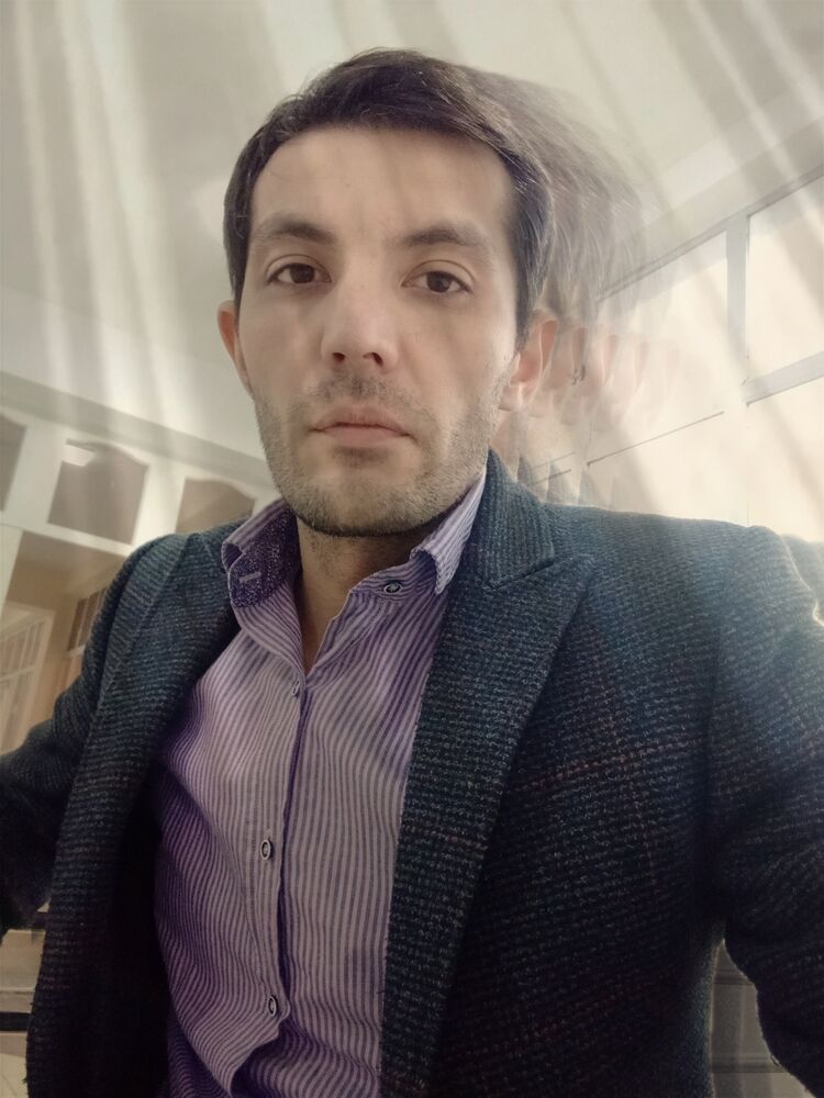  31004942  Isfandiyor, 37 ,    