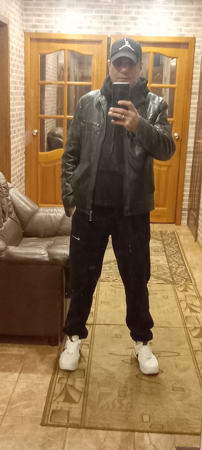 ���� 38585492 ������� ������, 54 ����, ���� ���������� � �����-����������