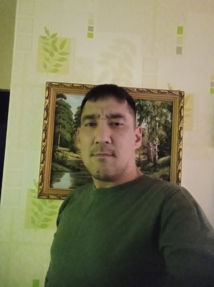  ,   Renat, 42 ,   ,   , c 