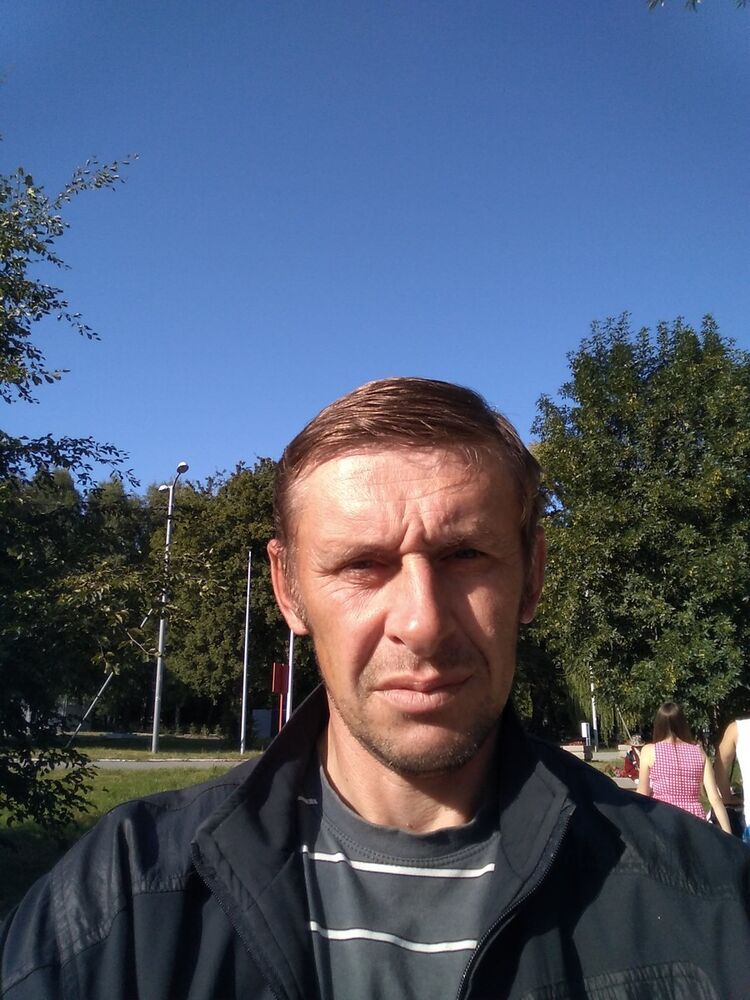  ,   Eevgenii, 44 ,   ,   , c 